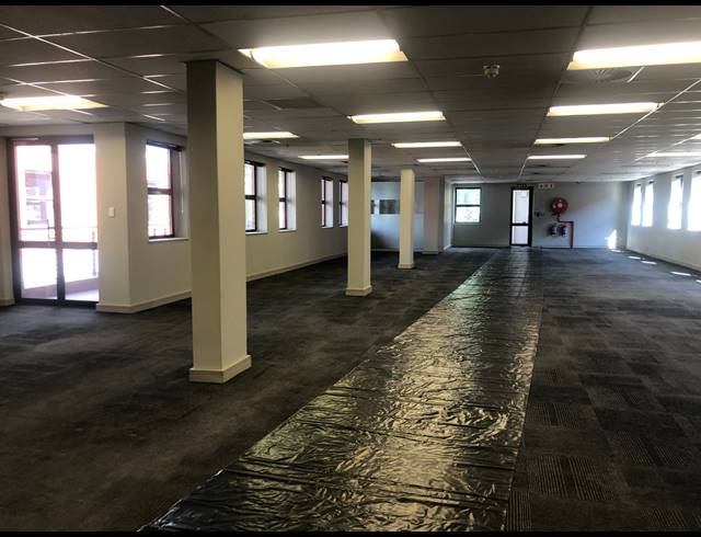 320M² OFFICE TO LET IN WAVERLEY